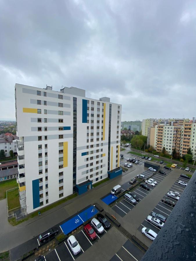 Apartamenty Magia Z Bezplatnym Parkingiem I Klimatyzacja Жешув Экстерьер фото